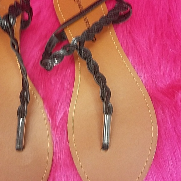 Sandals - Picture 2 of 3